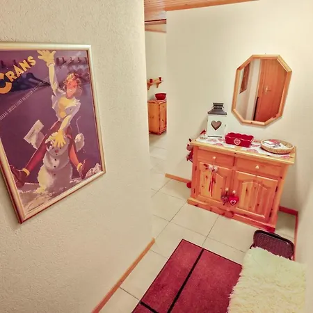 Daire Superbe Avec Parking Couvert Gratuit