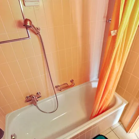 Superbe Avec Parking Couvert Gratuit Apartament